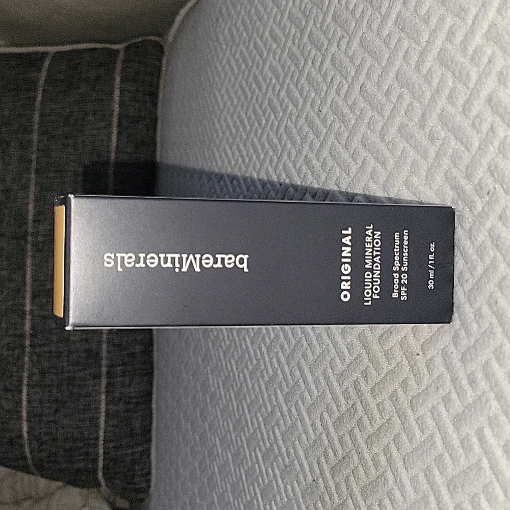 bareMinerals Original Liquid Mineral Foundation Broad Spectrum SPF 20